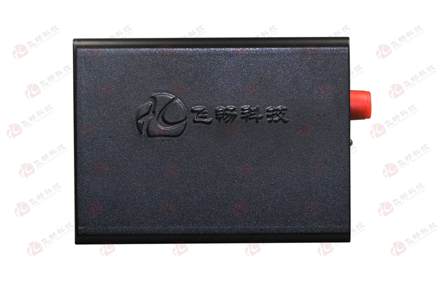 深夜成人视频科技-B係列 1路百兆光纖收發器(外置電源)